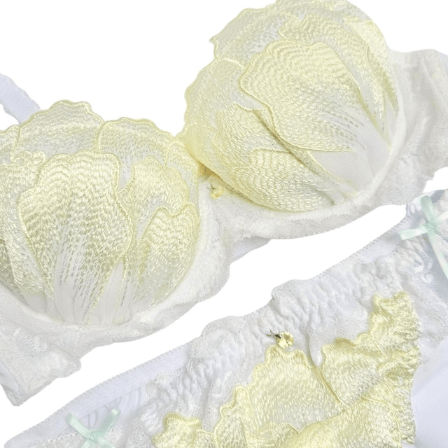 Yellow mermaid petal embroidered Bra + Underwear Set UK 30B  