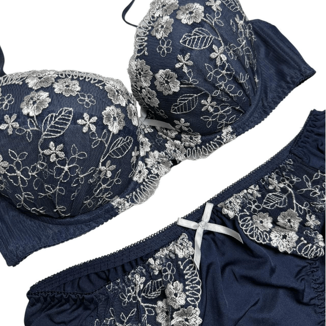 Navy Blue Embroidered Japanese Bra + Underwear Set UK 34B